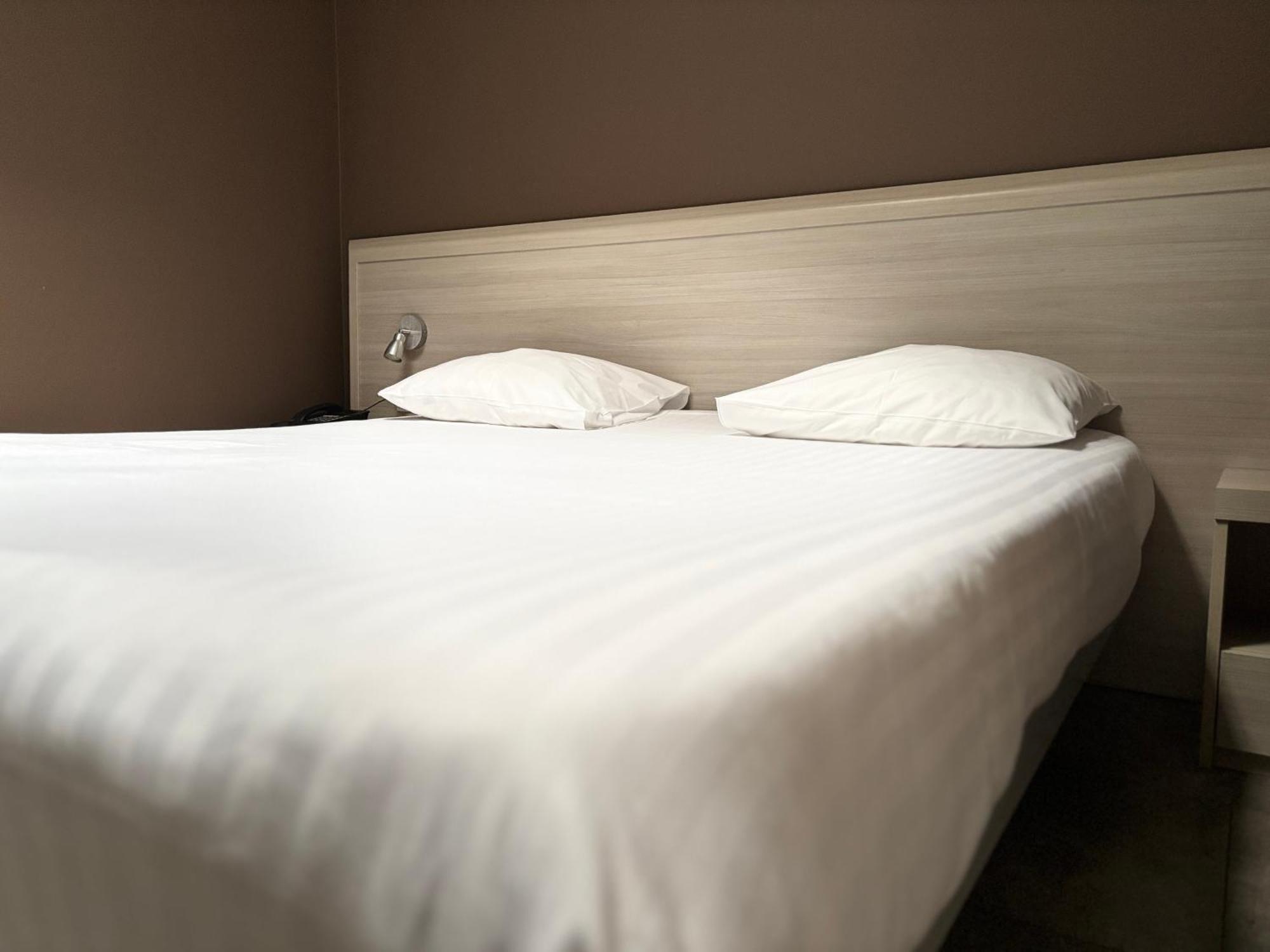 Hotel La Louve La Louviere Luaran gambar