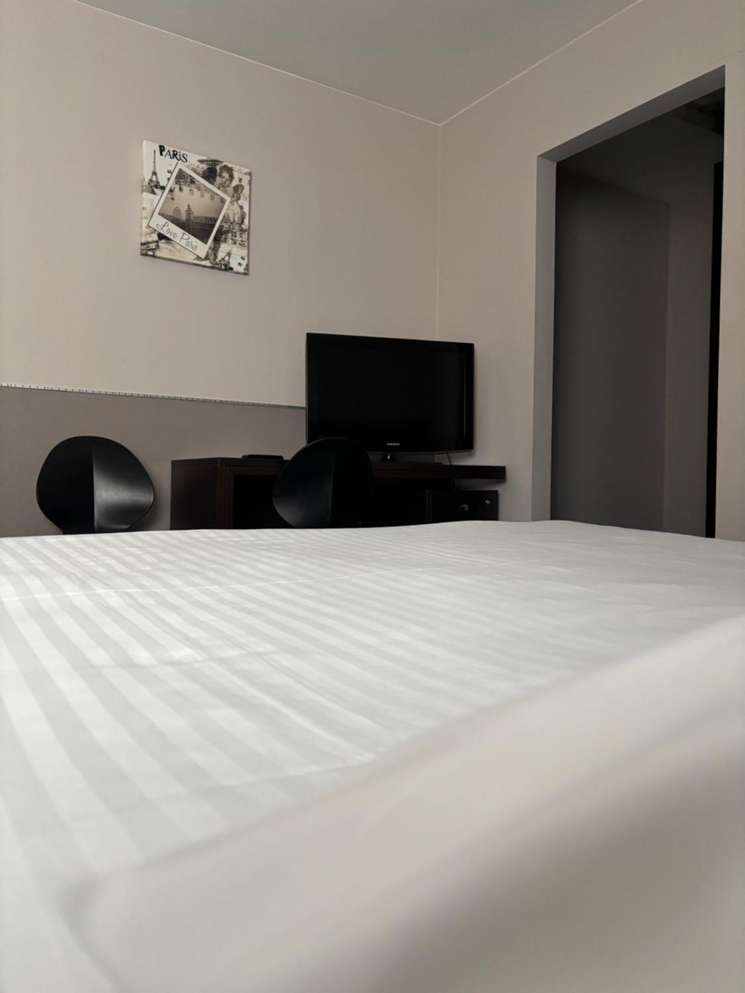 Hotel La Louve La Louviere Luaran gambar