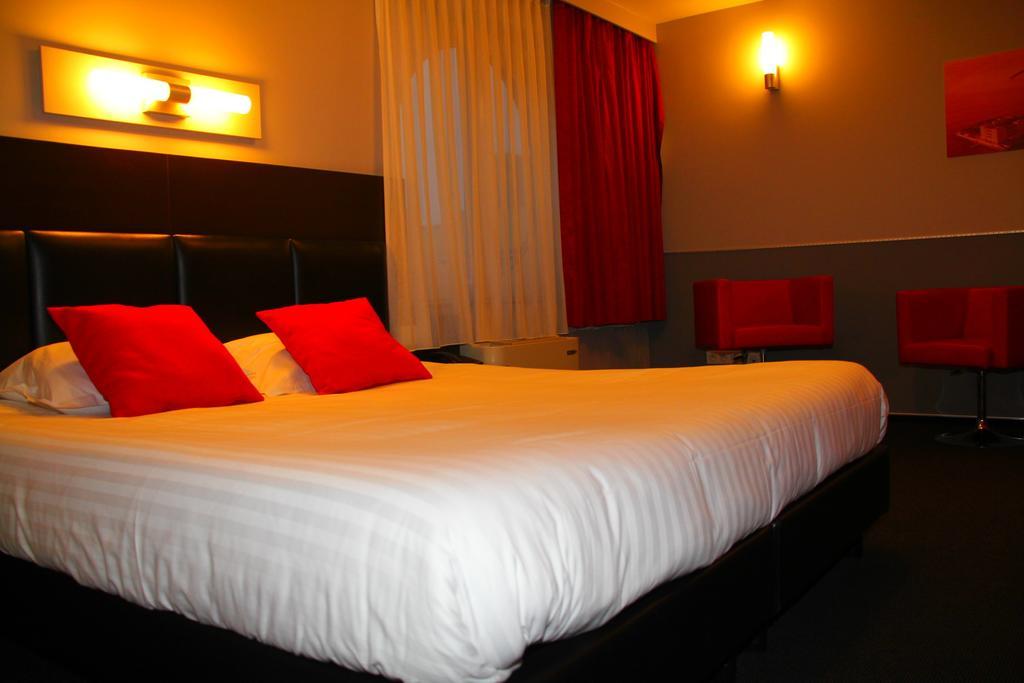 Hotel La Louve La Louviere Luaran gambar