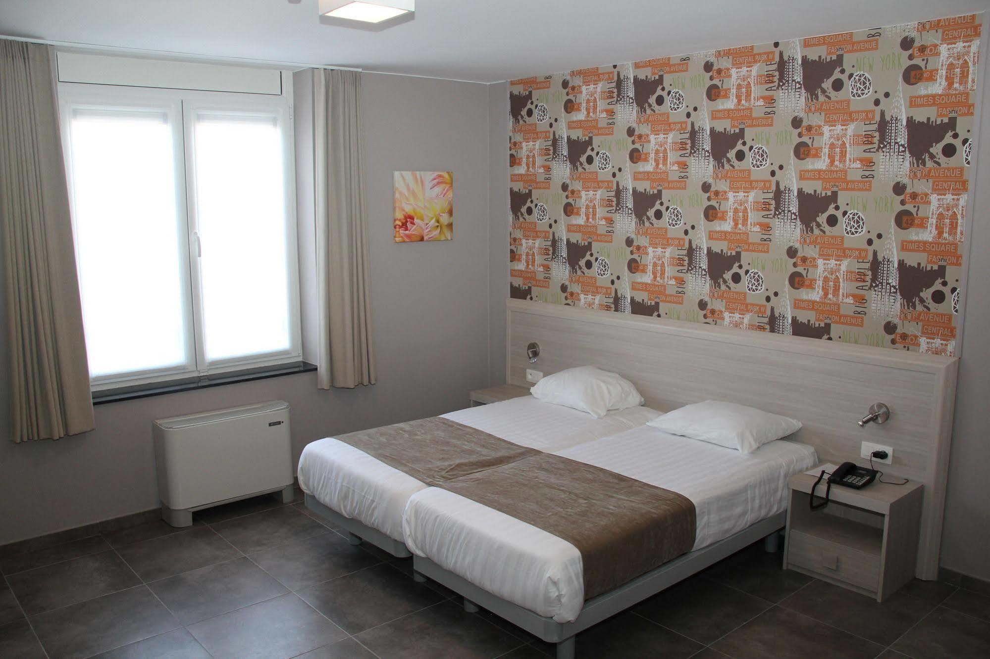 Hotel La Louve La Louviere Luaran gambar