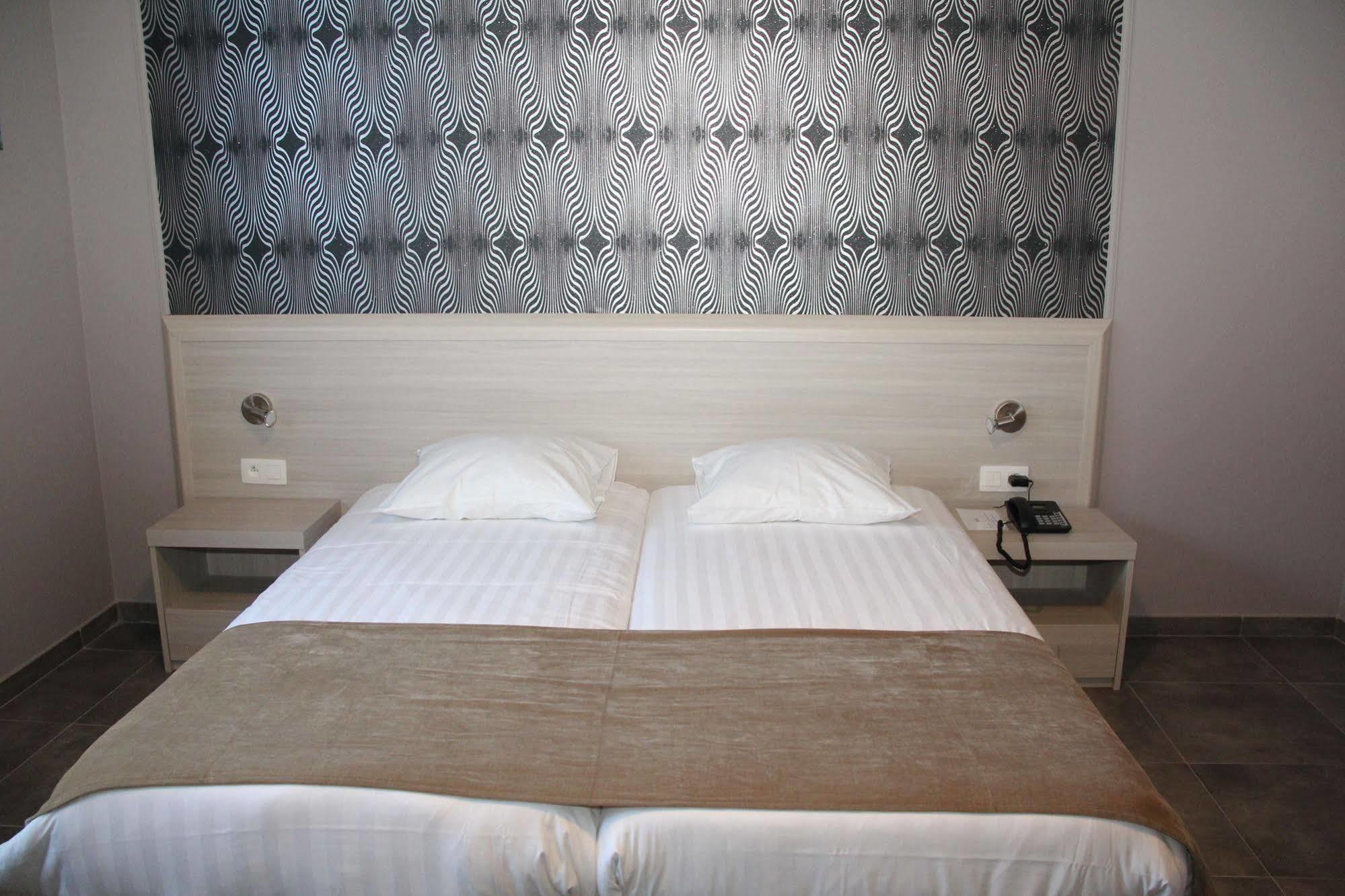 Hotel La Louve La Louviere Luaran gambar